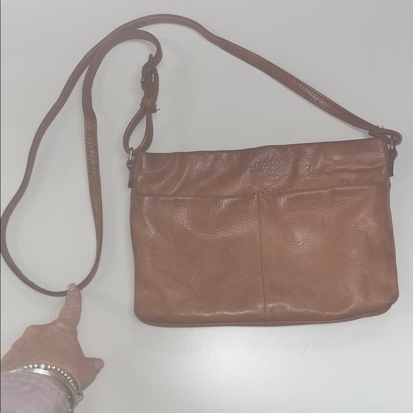 Margot Tan Leather Crossbody Bag adjustable strap/ preowned - Picture 2 of 14
